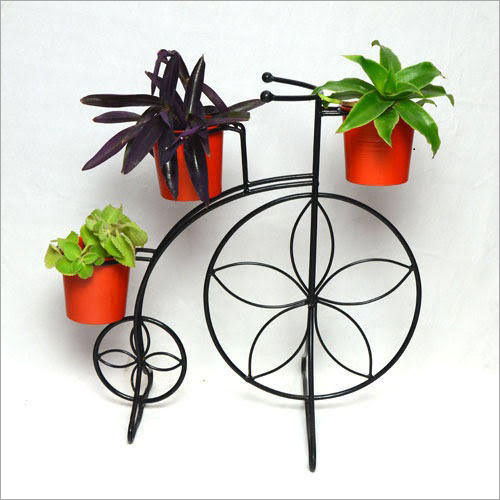 Antique 3 Planter Steel Stand