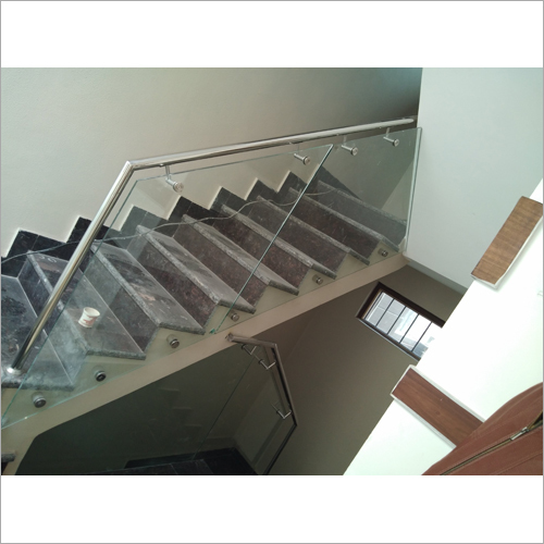 Stainless Steel Glass Railing Size: As Per Requirement