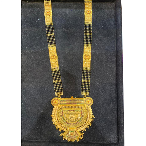 Ladies Gold Necklace Set