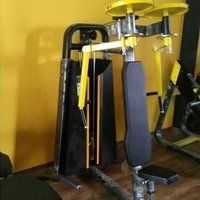 Pec Fly  Rear Delt Machine