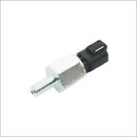Oil Pressure Sensor - Metal And Plastic , Compact Design, Silver And Black Color, Corrosion Resistant Coating, Plug And Thread Connection