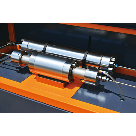 Water jet intensifier