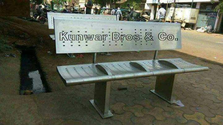 3seater stainless steel railway platform bench