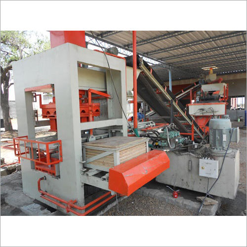 Semi Auto Fly Ash Brick Machine Voltage: 240-440 Volt (V)