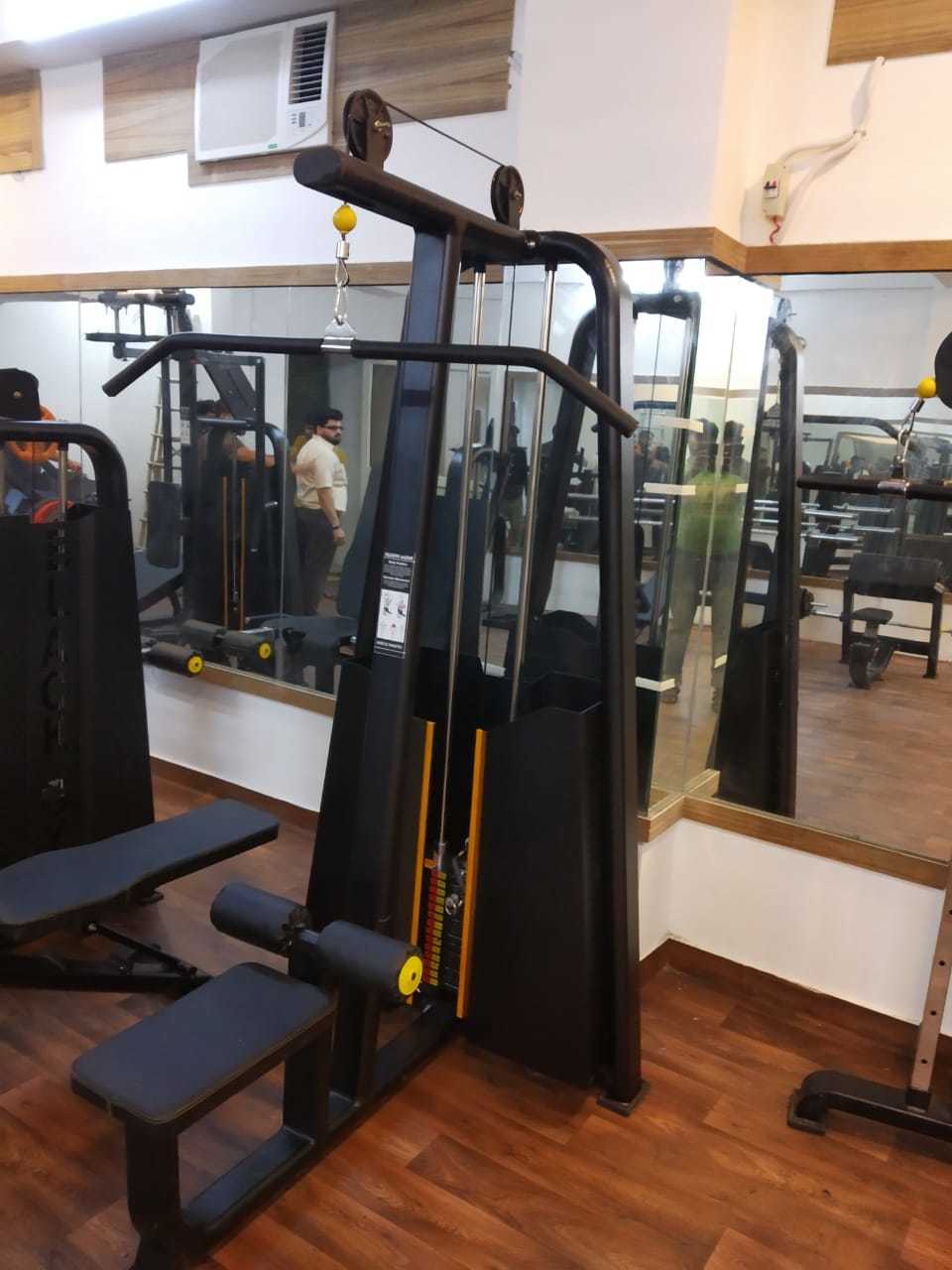 High Lat Pulley Machine