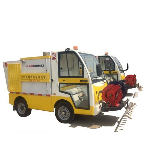 street cleaning vehicle