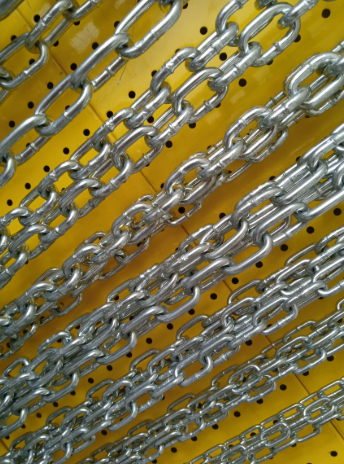 GUARDRAIL CHAIN FORGED LOOP CHAIN By GLOBALTRADE