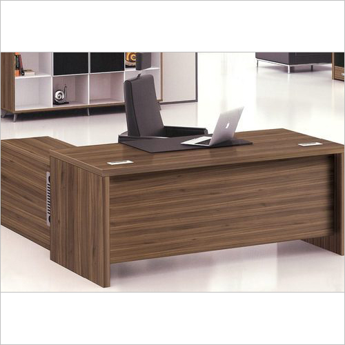 बॉस टेबल