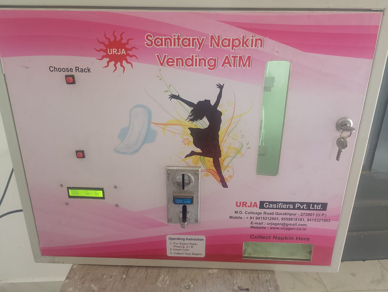 Manual Sanitary Napkin Vending Machine