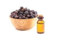 Juniper Berry Essential Oil - 1 Liter Natural Purity | Calming Aroma, Natural Antiseptic, Improves Digestion, Provides Pain Relief