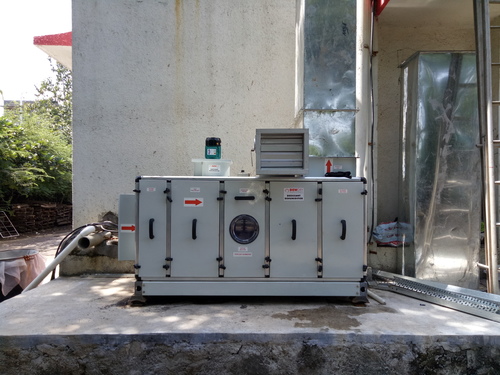 Compact Dehumidifier