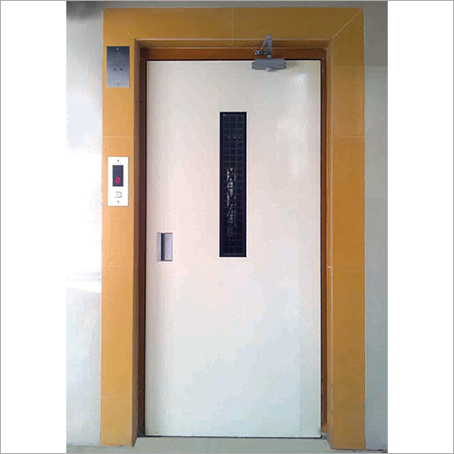 Manual Door Passenger Elevator By INSTA LIFTS