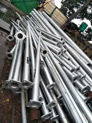 Octagonal Light Pole