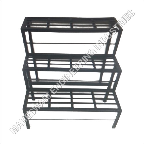 Painted Flower Pot Stands For Garden