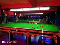 Exclusive snooker table
