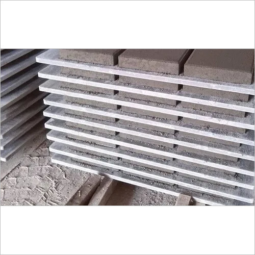 Over Bricks Pallet Over Bricks Pallet
