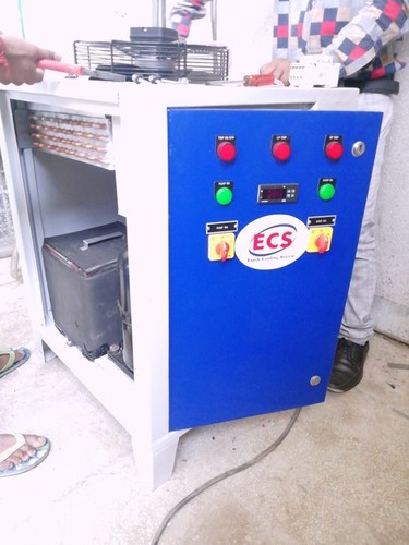 1.5Tr Air Cooled Chilling Plant Dimension(L*W*H): 6*4*4 Foot (Ft)
