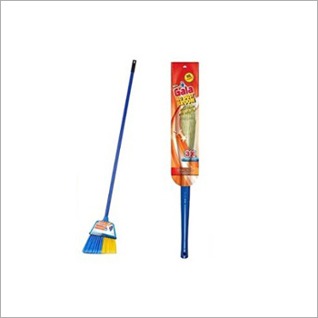 Plastic Broom Application: Houskeping
