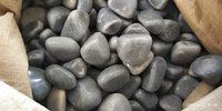 Tumbled stone smokry grey color machine polished pebbles stone