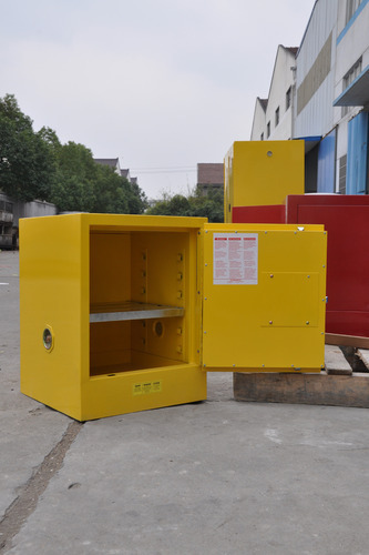 Flammable Cabinet Dimension 890x590x460 Mm Manufacturer