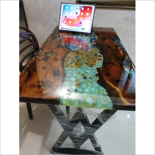 Crystal Clear Epoxy Resin Table Top