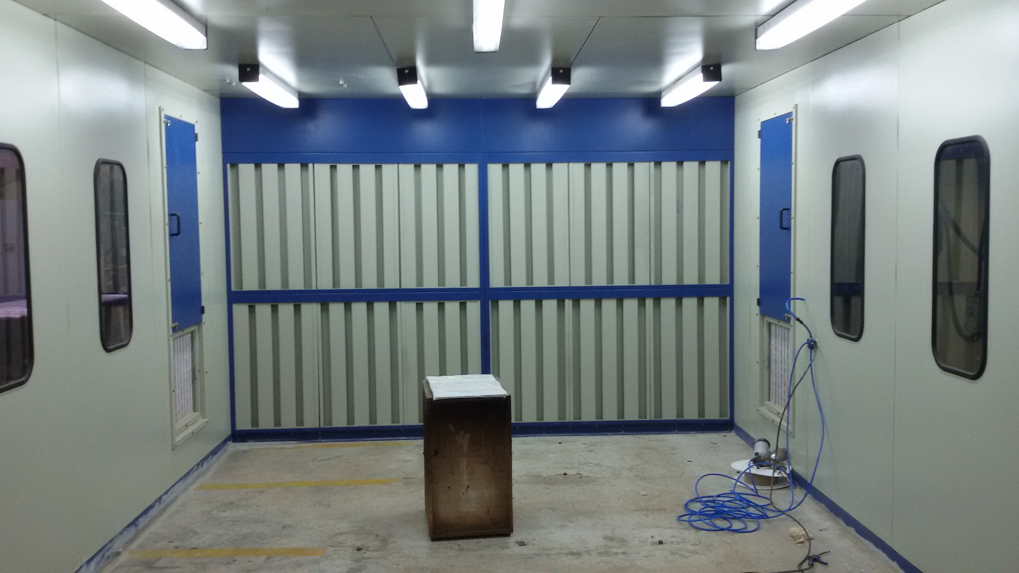 Spray Paint Booth