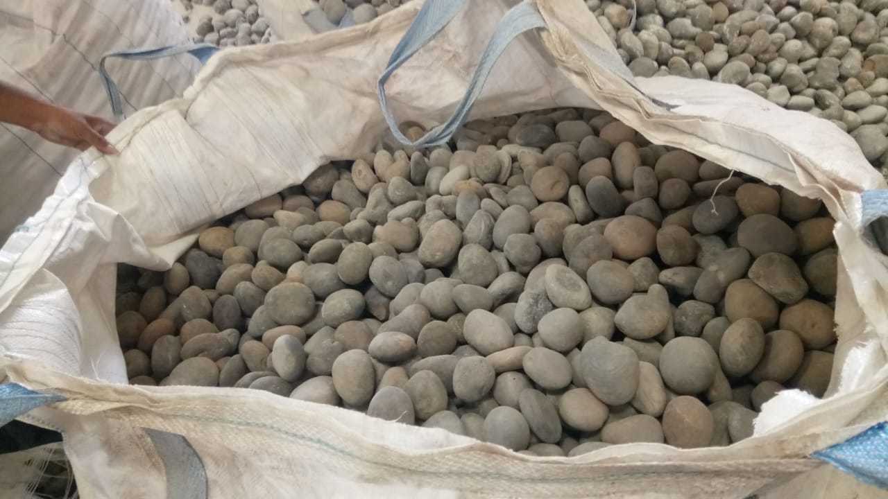 Granite polished pebble / granite hardness stone media