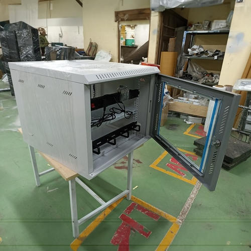 Wall Mount 9U Networking Rack Build By Tarkus - Capacity: 25 Kg/Day