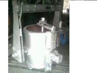 Foundry Ladle - Heat Resistant Material | High Efficiency For Foundry Usage