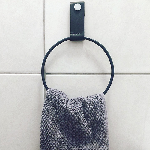 Black & Abaliable In Multicolour Leather Towel Holder