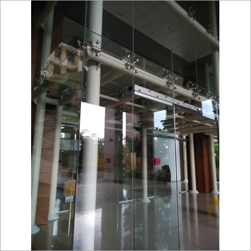 Transparent Glass Glazing Size: As Per Requirement