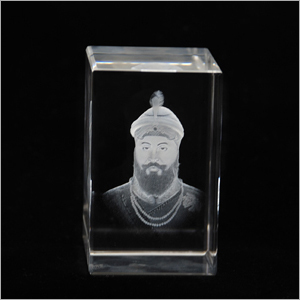 Guru Gobind Singh Crystal Cube - Custom Size 6-200mm, Transparent Crystal Elegance