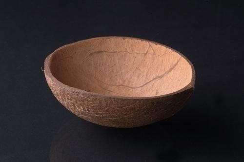 Coconut Shell Ice Cream Cup - Natural Coconut Shell, Oval Shape, Brown Color | Customizable Design for Unique Service Experience