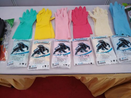 House hold rubber gloves