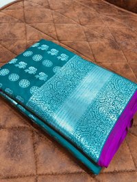 weaving silk saree