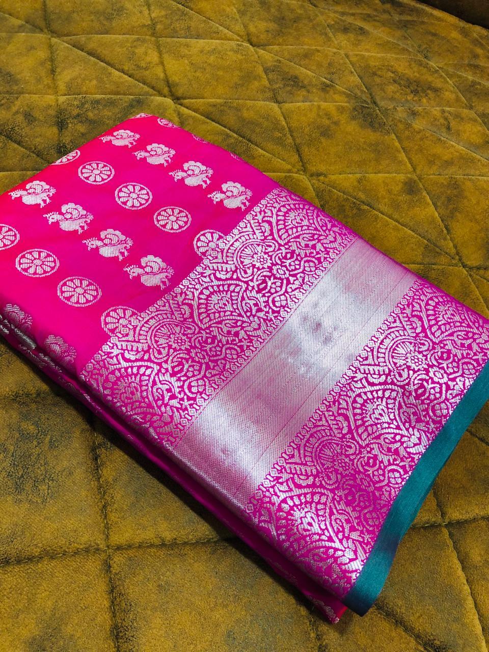 weaving silk saree