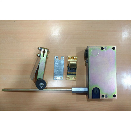 Collapsible Gate Lock - Steel 10-50 mm Step Width | Electric AC Power Supply for Building and Residential Elevators