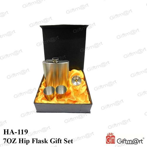 Black 7 Oz Hip Flask Gift Set With 2 Glass