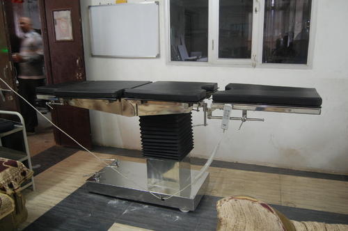 Electro Hydraulic OT Table