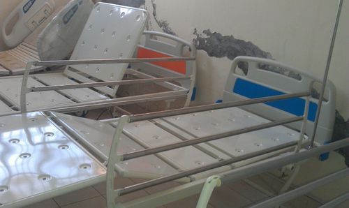 UMS-712 Manual Hi-Low ICU Bed