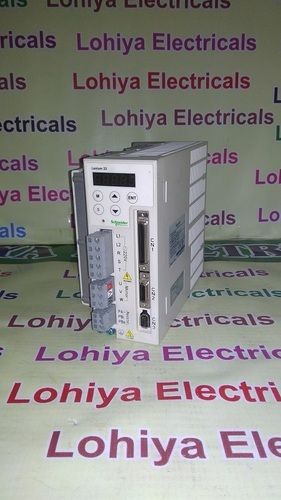 SCHNEIDER SERVO DRIVE LXM23CU07M3X