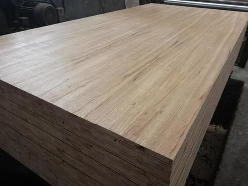 Teak veneer laminates block boards