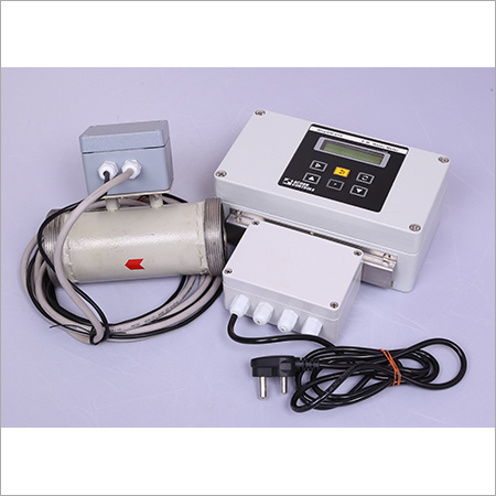 Electromagnetic flow meter with Union