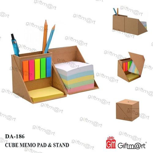 Cube Memo Pad & Pen Stand