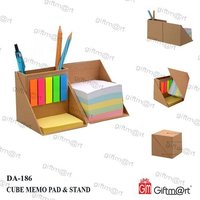 Cube Memo Pad & Pen Stand - Material: Paper