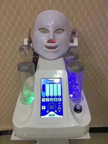 Hydrafacial Machine Age Group: Elders