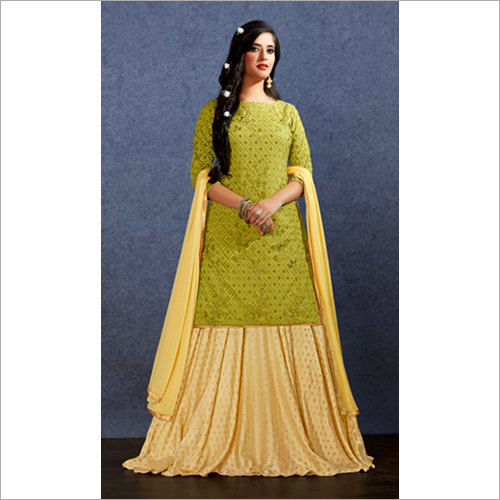Available In Different Color Muslin Fabric Lehenga With Long Kurti Suit