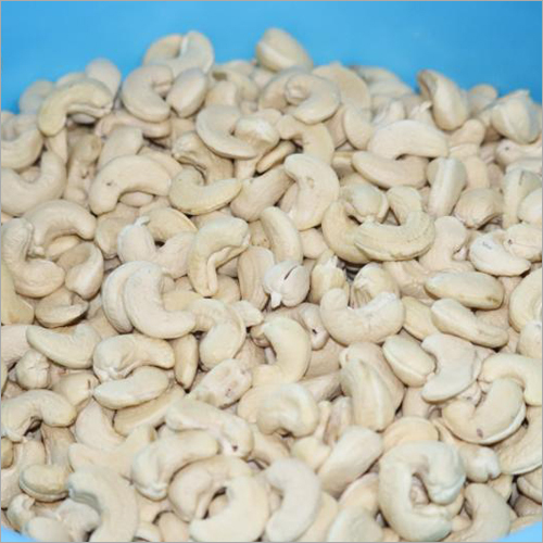 W-210 Cashew Nut Broken (%): 1%