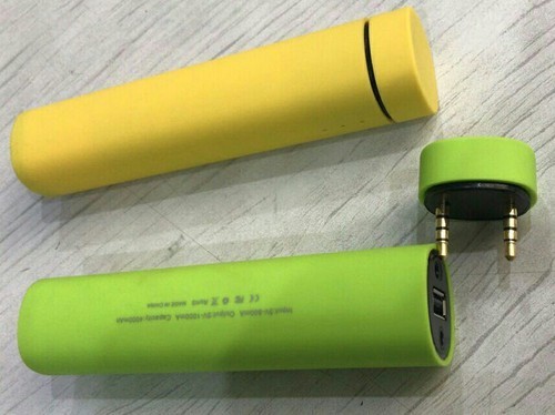 Power bank with speaker