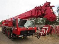 Heavy Duty Cranes Rental Service